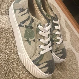 Steve Madden Platforms